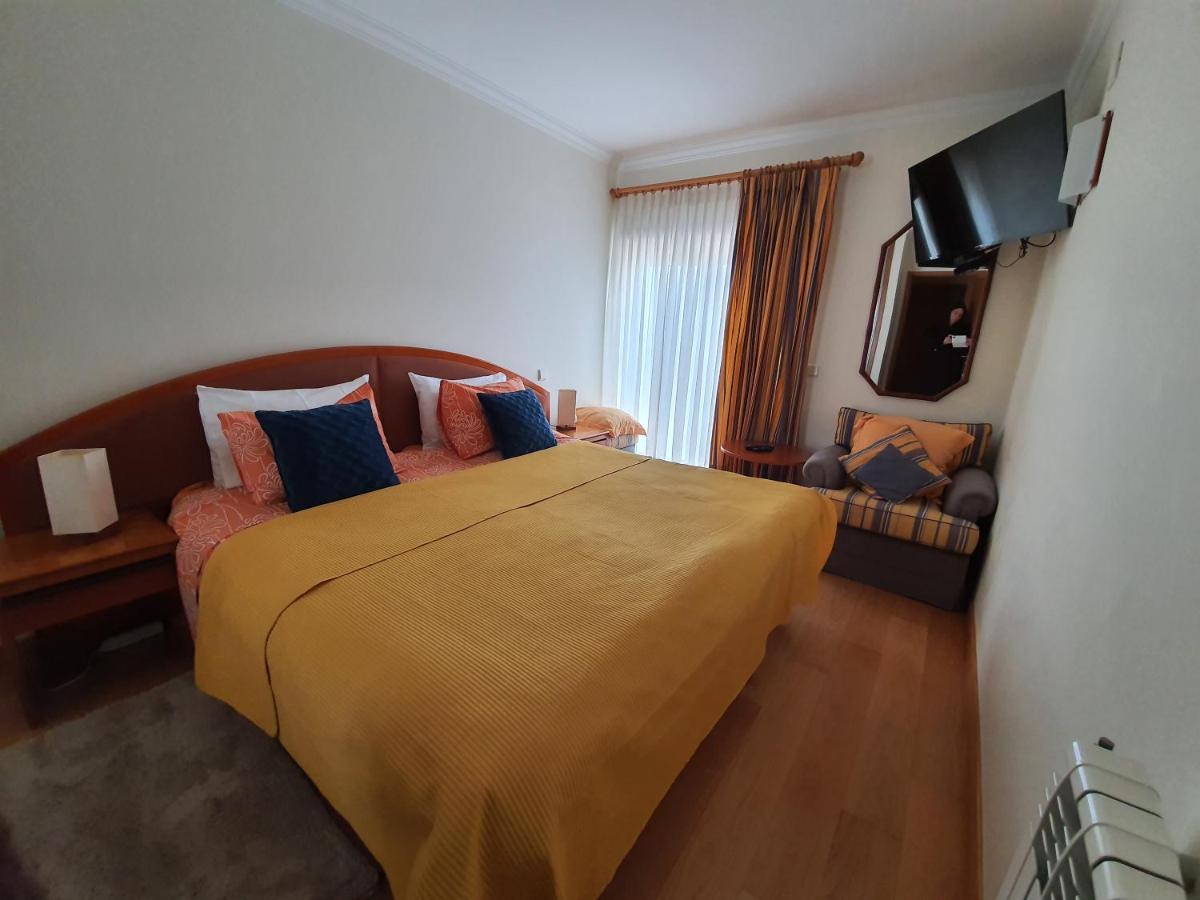 Nazare Apartamento Em Frente Ao Mar Екстериор снимка