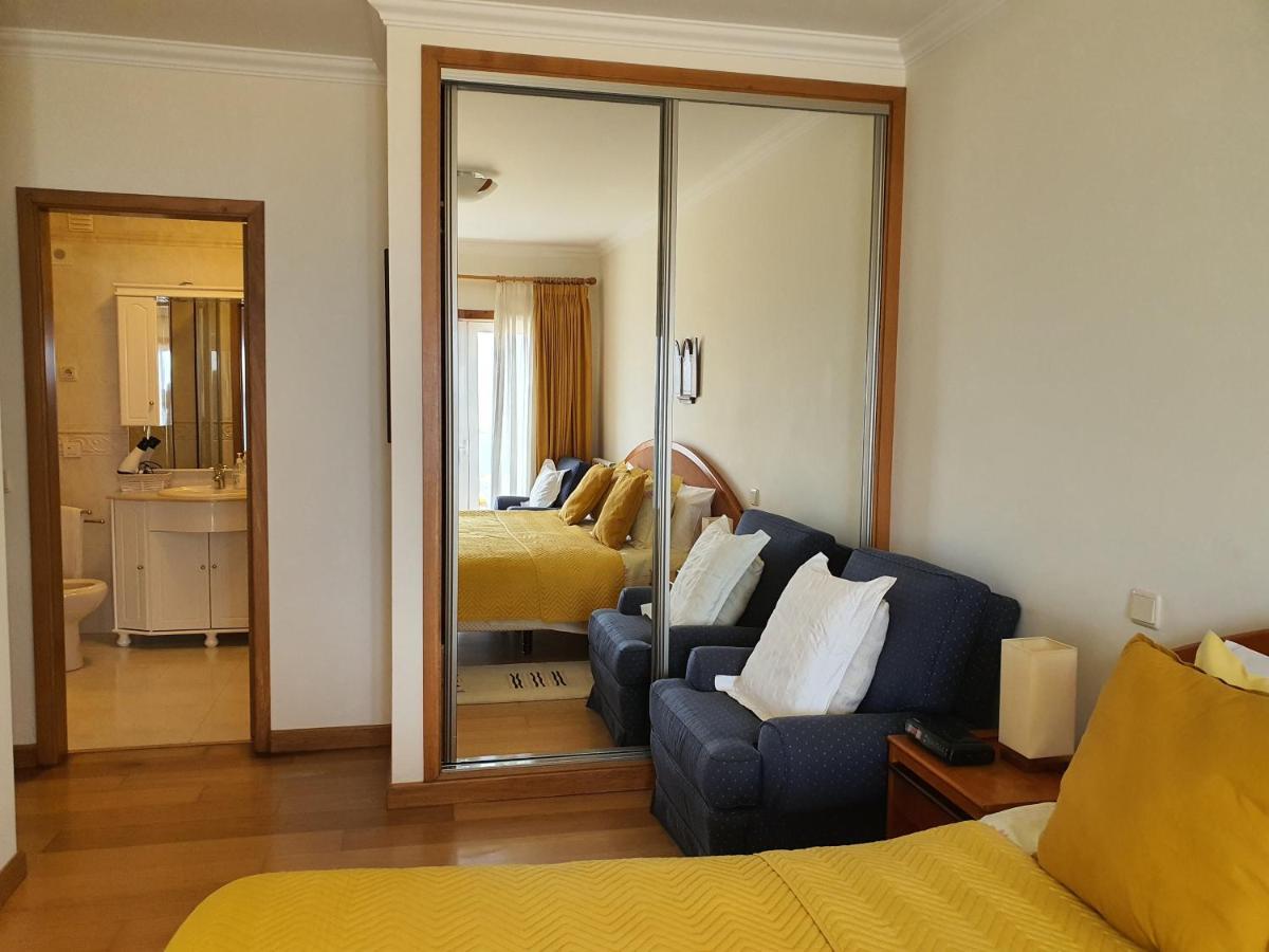 Nazare Apartamento Em Frente Ao Mar Екстериор снимка