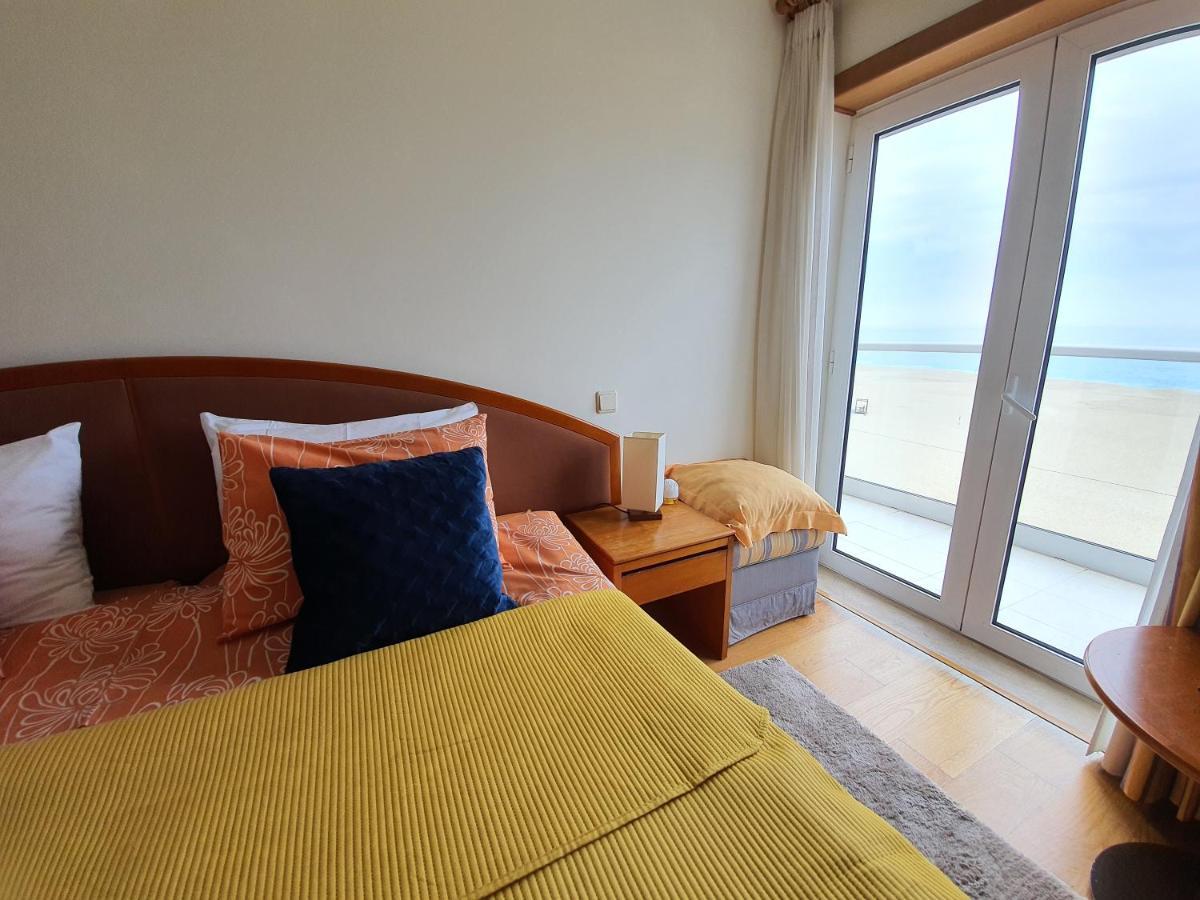Nazare Apartamento Em Frente Ao Mar Екстериор снимка