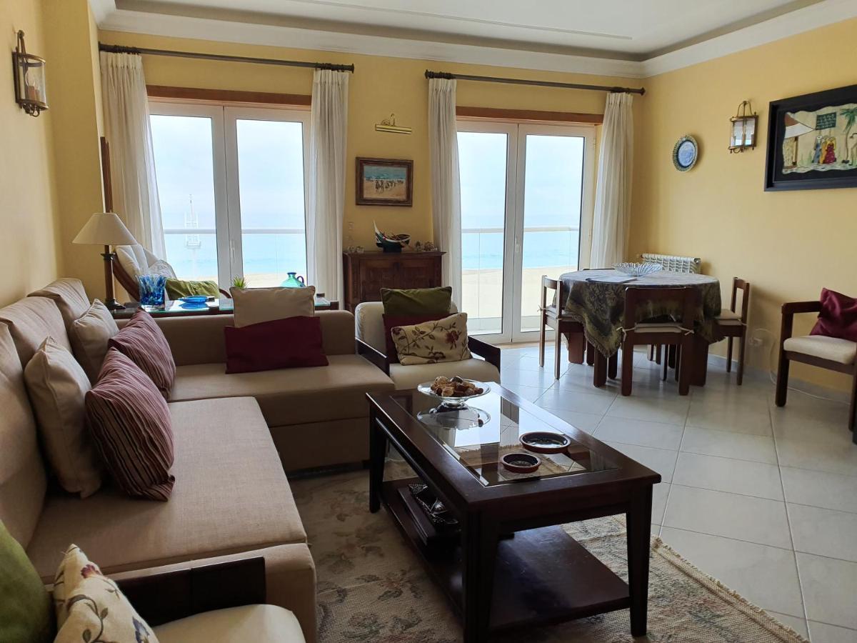 Nazare Apartamento Em Frente Ao Mar Екстериор снимка