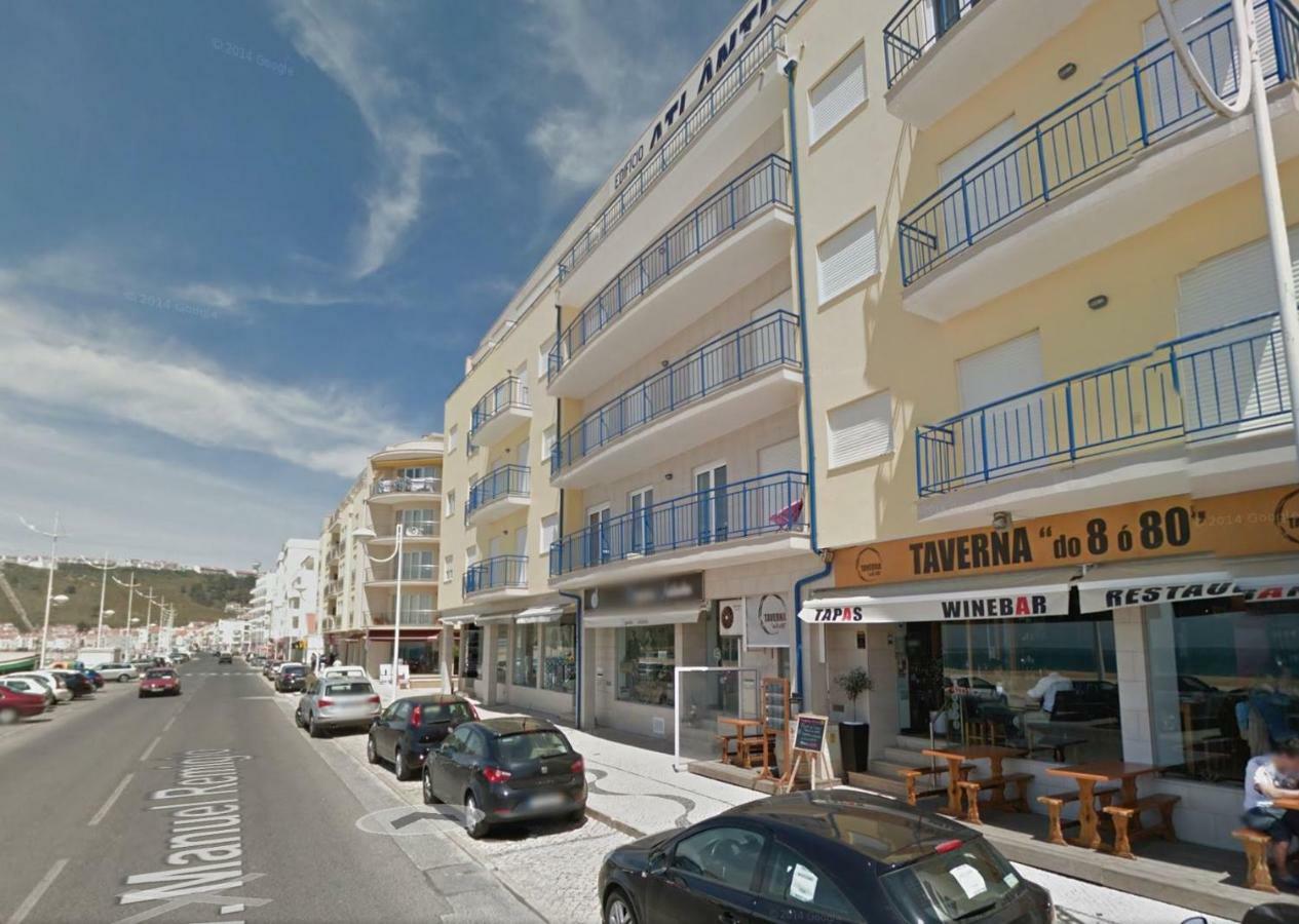 Nazare Apartamento Em Frente Ao Mar Екстериор снимка