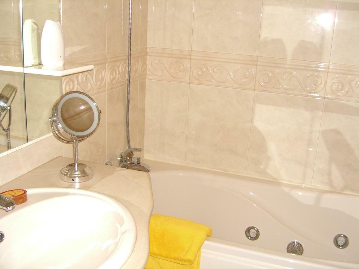 Nazare Apartamento Em Frente Ao Mar Екстериор снимка